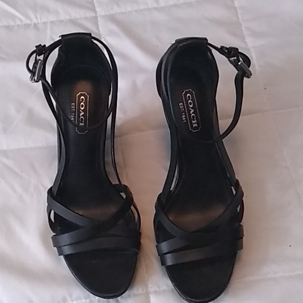 Coach heels - Picture 2 of 4